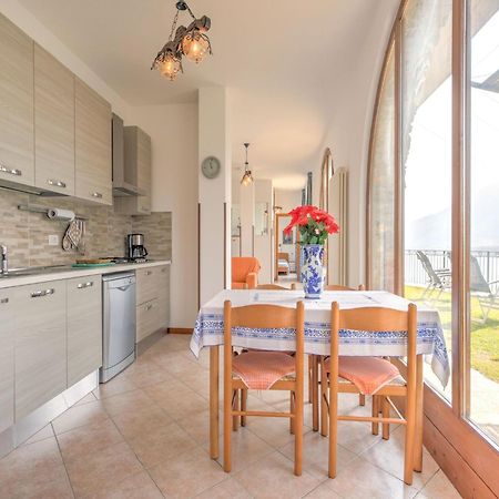 Apartament Wonderful Flat With Swimming Pool Lift And Garden Gravedona Zewnętrze zdjęcie