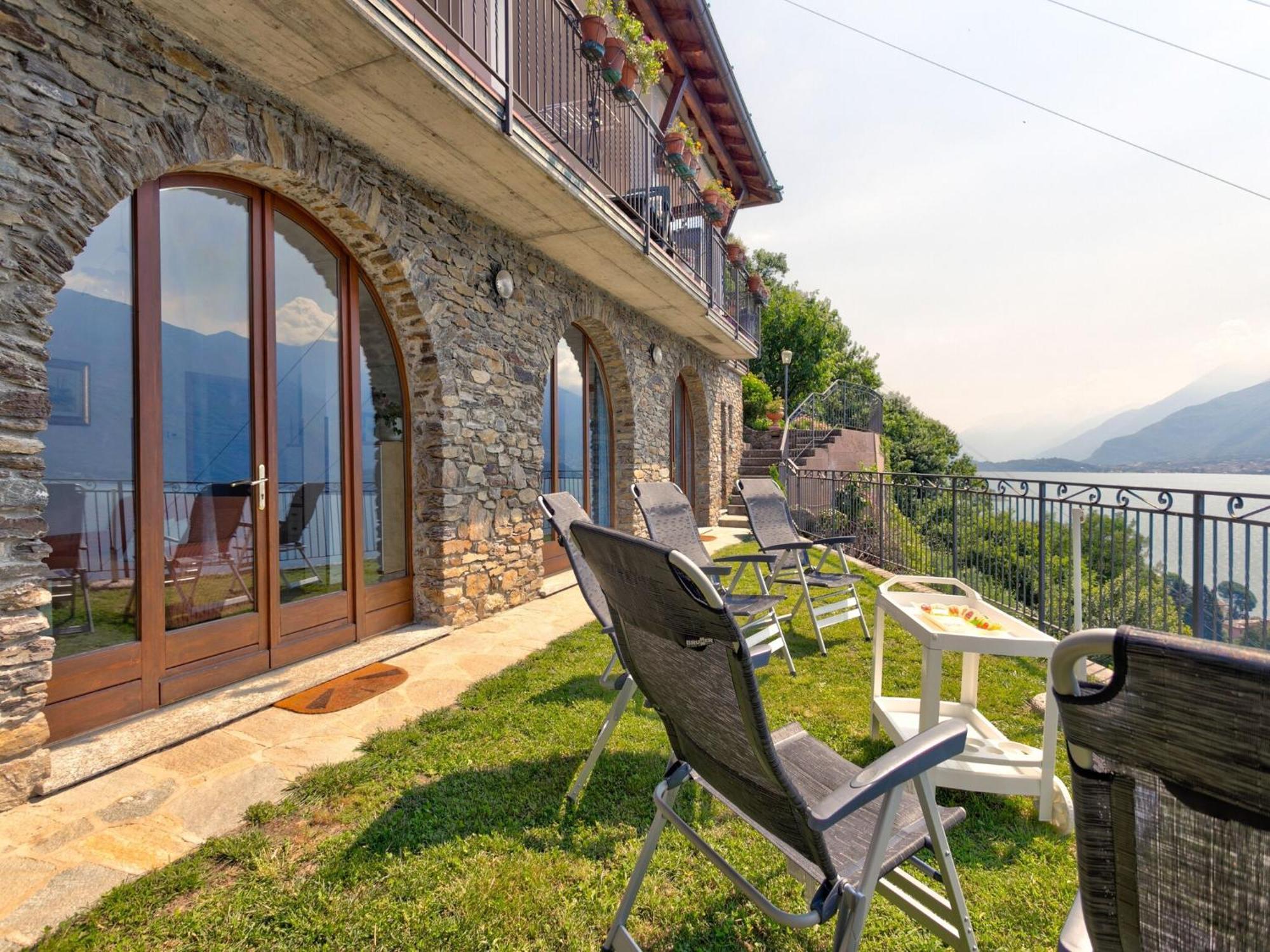 Apartament Wonderful Flat With Swimming Pool Lift And Garden Gravedona Zewnętrze zdjęcie